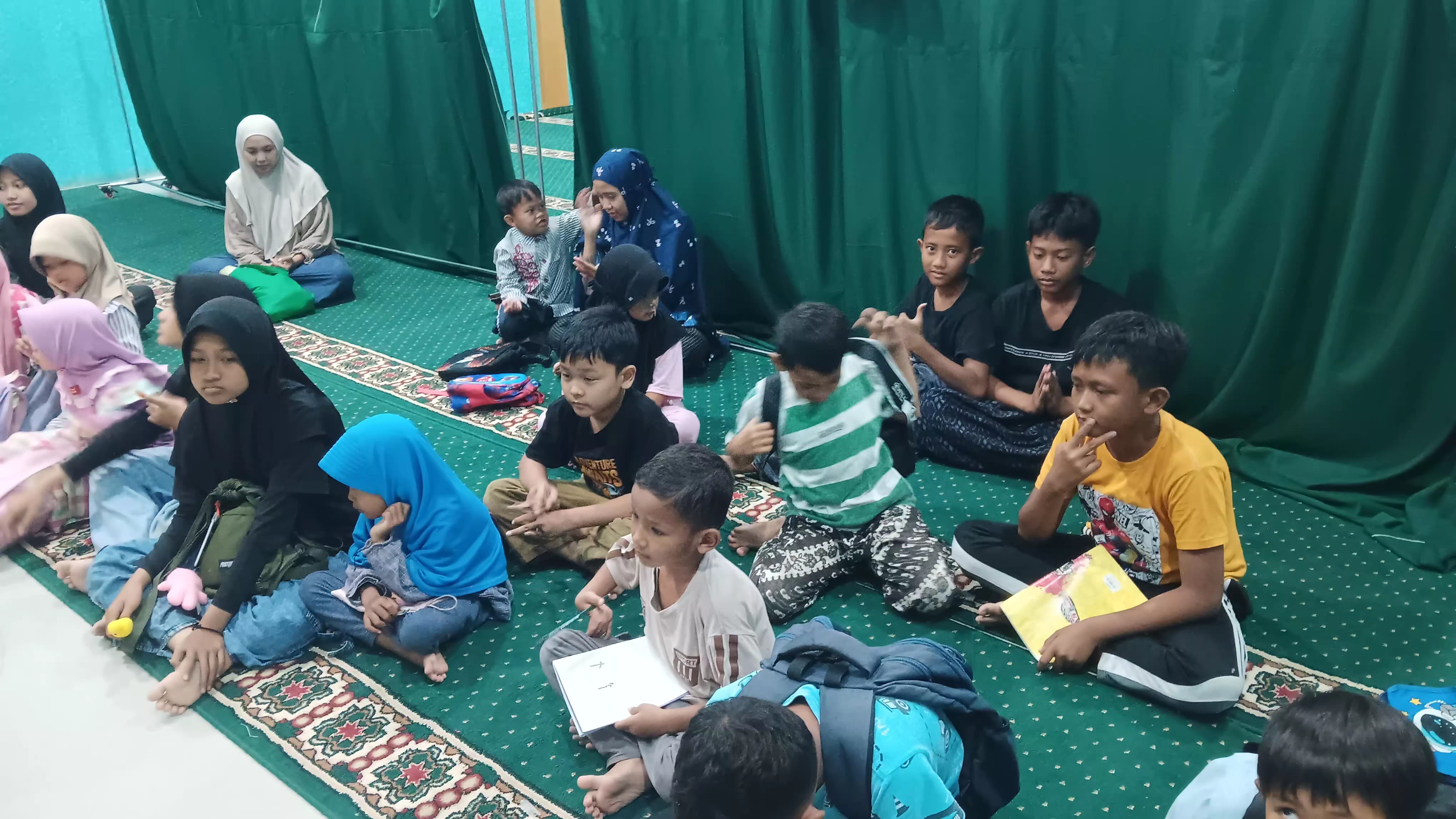 Mengajarkan Anak Memahami Makna di Balik Ibadah